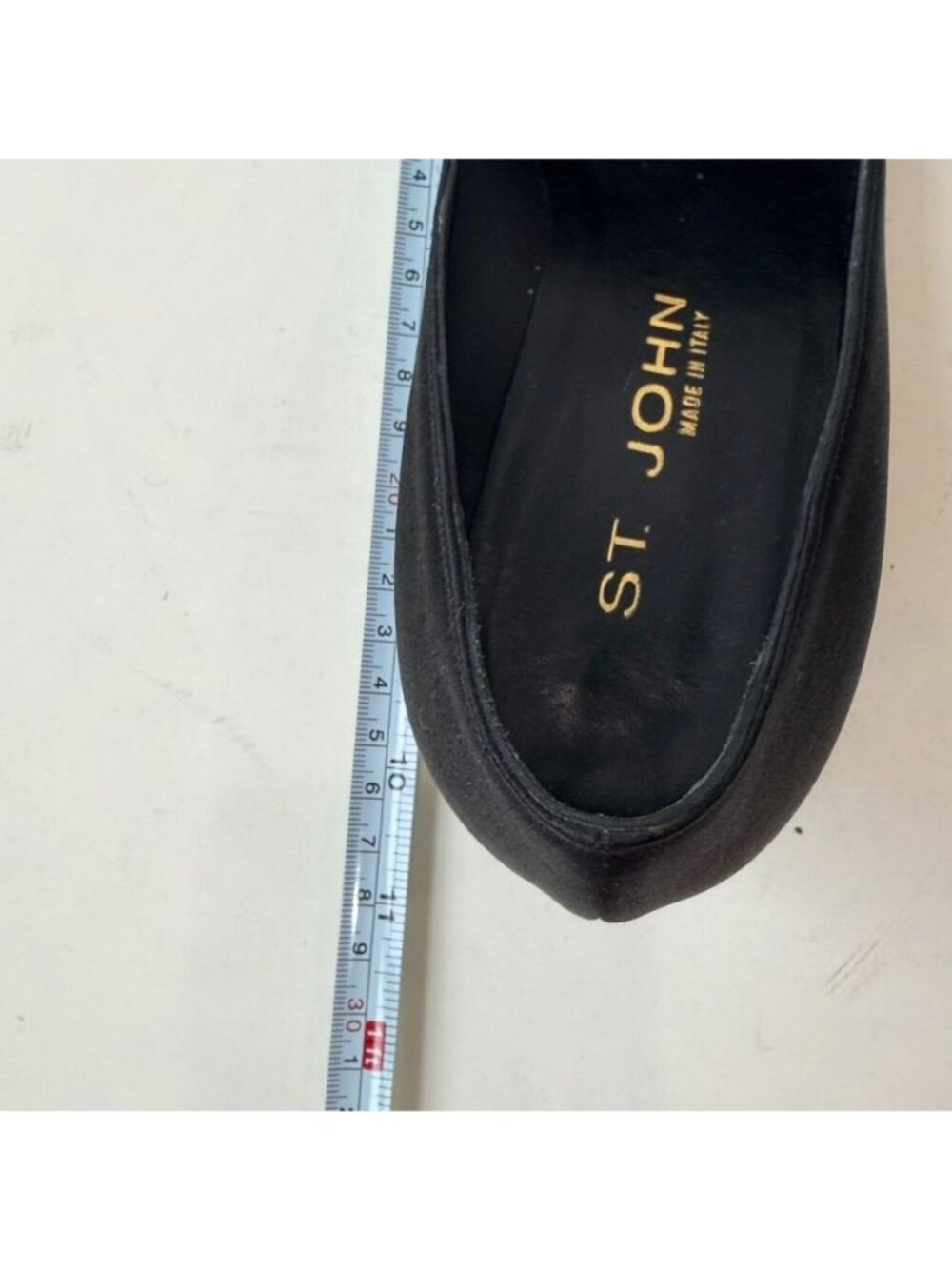 St. John Nicolette Pointed Toe Pumps Black Satin Women's 7B Made in Italy - Picture 11 of 12